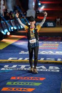 BIB: 901
                            <button type="button" onclick="openModal(22752164)" class="btn btn-primary btn-sm float-right btn-popup" data-toggle="modal" data-target=".modal-high-quality">
                        <i class="fas fa-shopping-cart"></i> Add to Cart
                    </button>
                                            <button type="button" onclick="isThisMe(22752164, true)" class="btn btn-success btn-sm float-right btn-popup btn-isme hidden" data-toggle="tooltip" data-placement="bottom" title="นี่คือรูปของคุณใช่ไหม คลิกที่นี่เพื่อเอาเข้าอัลบั้ม">
                        <i class="fas fa-plus"></i> Add to album
                    </button>
                    <button type="button" onclick="isThisMe(22752164, false)" class="btn btn-warning btn-sm float-right btn-popup btn-isnotme hidden">
                        <i class="fas fa-ban"></i> Remove from album
                    </button>